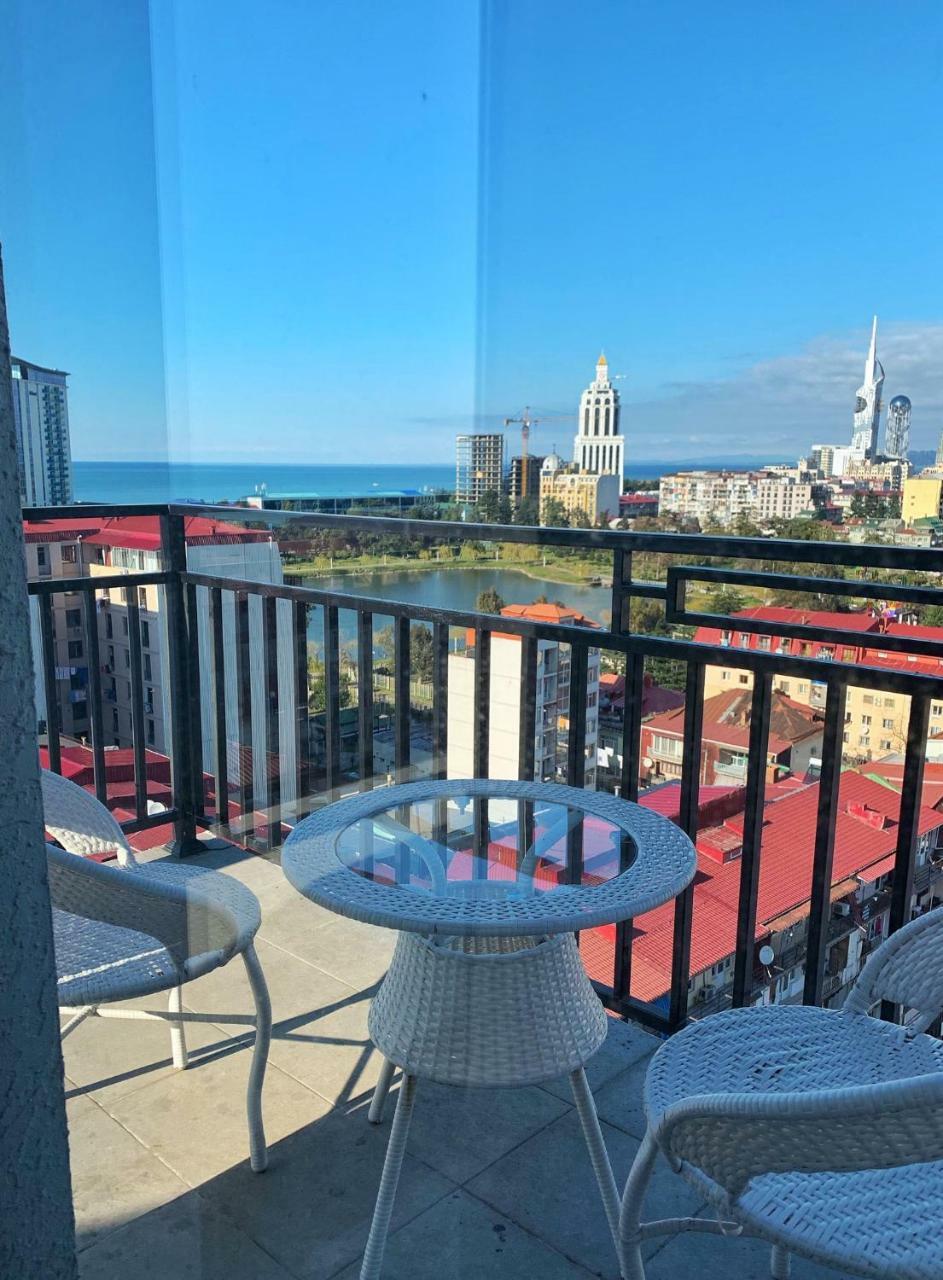 Apartments At Like House Batumi Luaran gambar